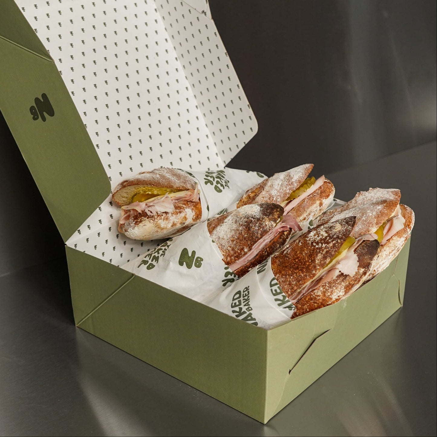 HAM & GRUYERE BAGUETTE BOX